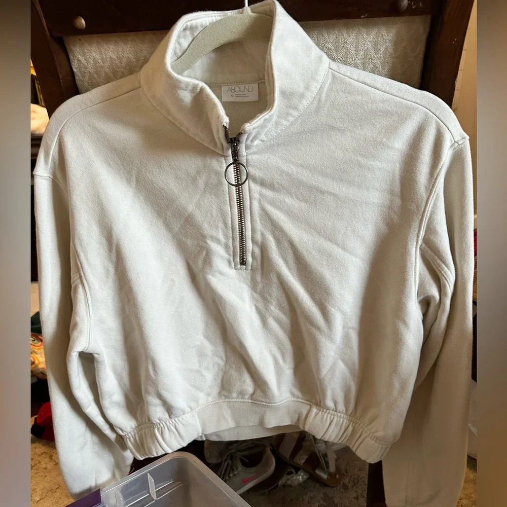 Crop sweater - Picture 1 of 1